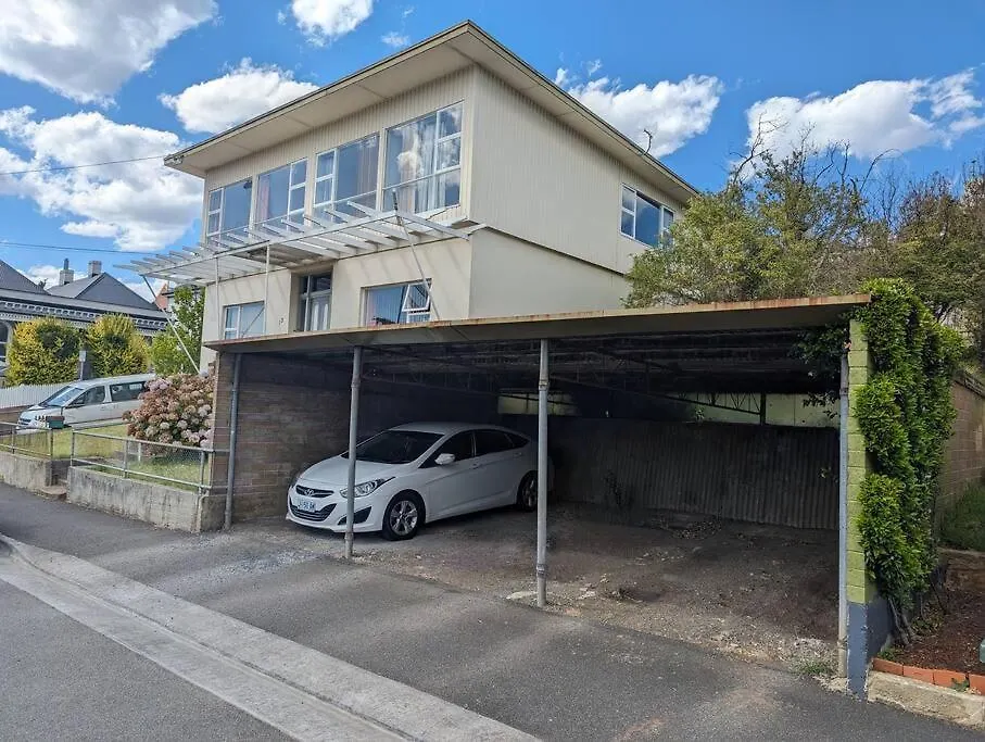 Bayley 1 - Walk To City From 2 Bedroom Apartment With City And Mountain Views Hobart Australia